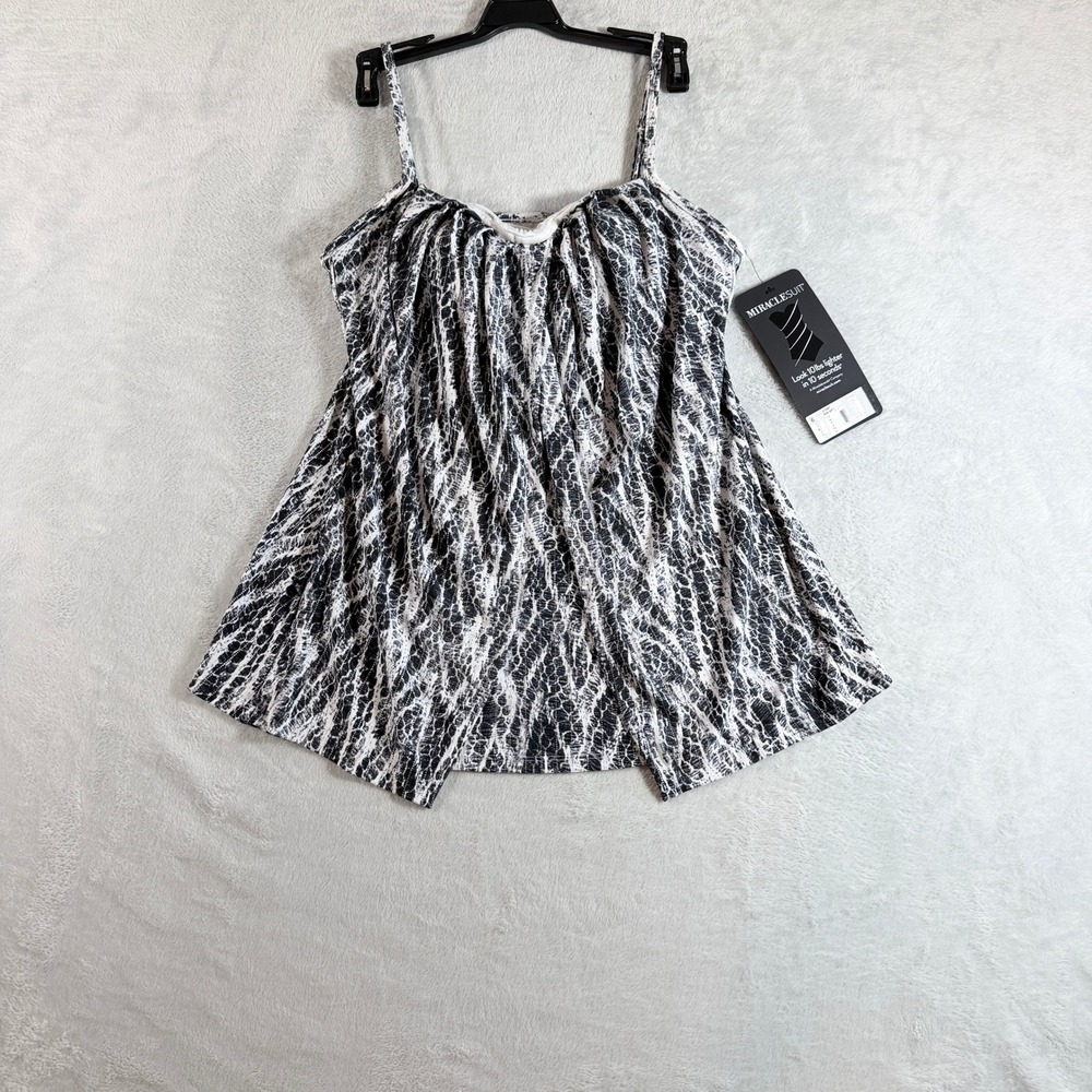Miraclesuit Jubilee Chevron Python Flyaway Tankini Swim Top Silver Gray‎ 12